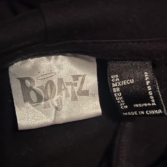 Y2K Bratz Hoodie - Picture 2 of 3
